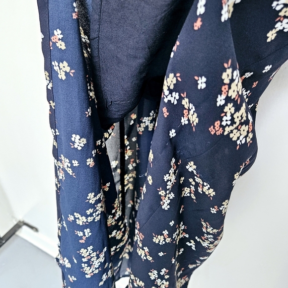 Abercrombie & Fitch Camille Midi Flowy Smocked Strap Dress Sz Small Floral - Picture 6 of 11